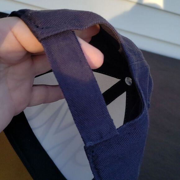 EUC Youth Size Milwaukee Brewers Baseball Cap Hat Velcro Back for Sizing - Picture 3 of 10